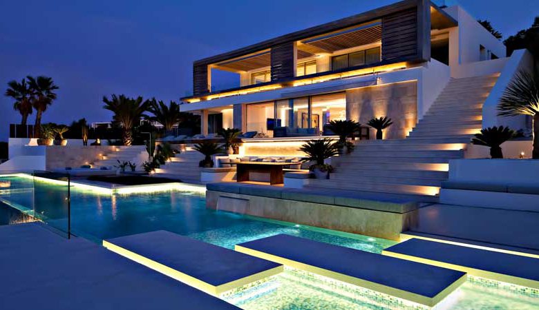 راهنمای اجاره ویلا استخردار و لاکچری: چطور یک تعطیلات بی نقص بسازیم؟